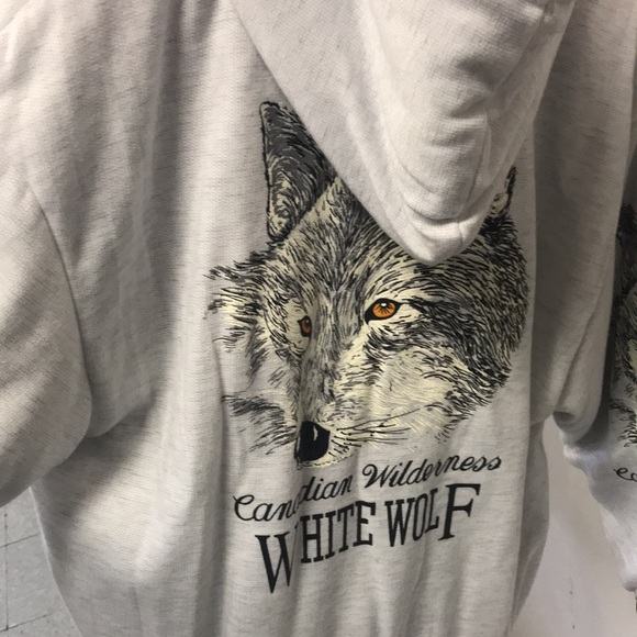 NWT Canada Athletics White Wolf Quilt Lined Jacket Size M - Picture 4 of 6